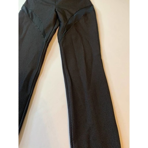 𝅺KORAL Black textured Workout Leggings S - Picture 2 of 9